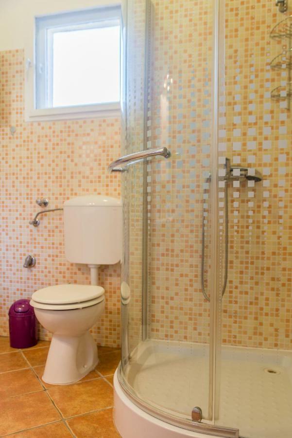 Apartment Tri Mudraca Karanac Zewnętrze zdjęcie