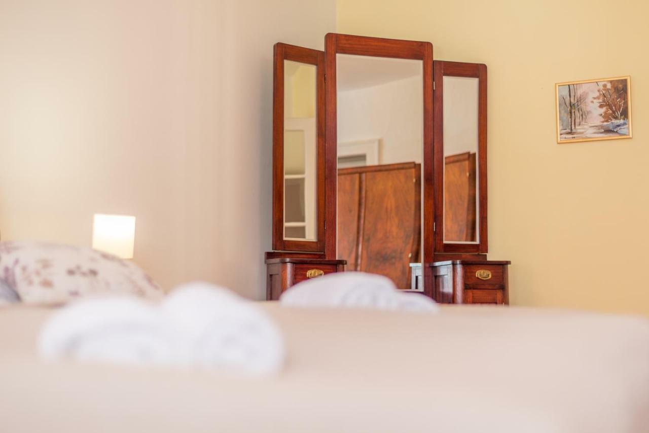 Apartment Tri Mudraca Karanac Zewnętrze zdjęcie